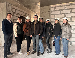 В весенний прохладный день экскурсия в ЖК "Корица"! 